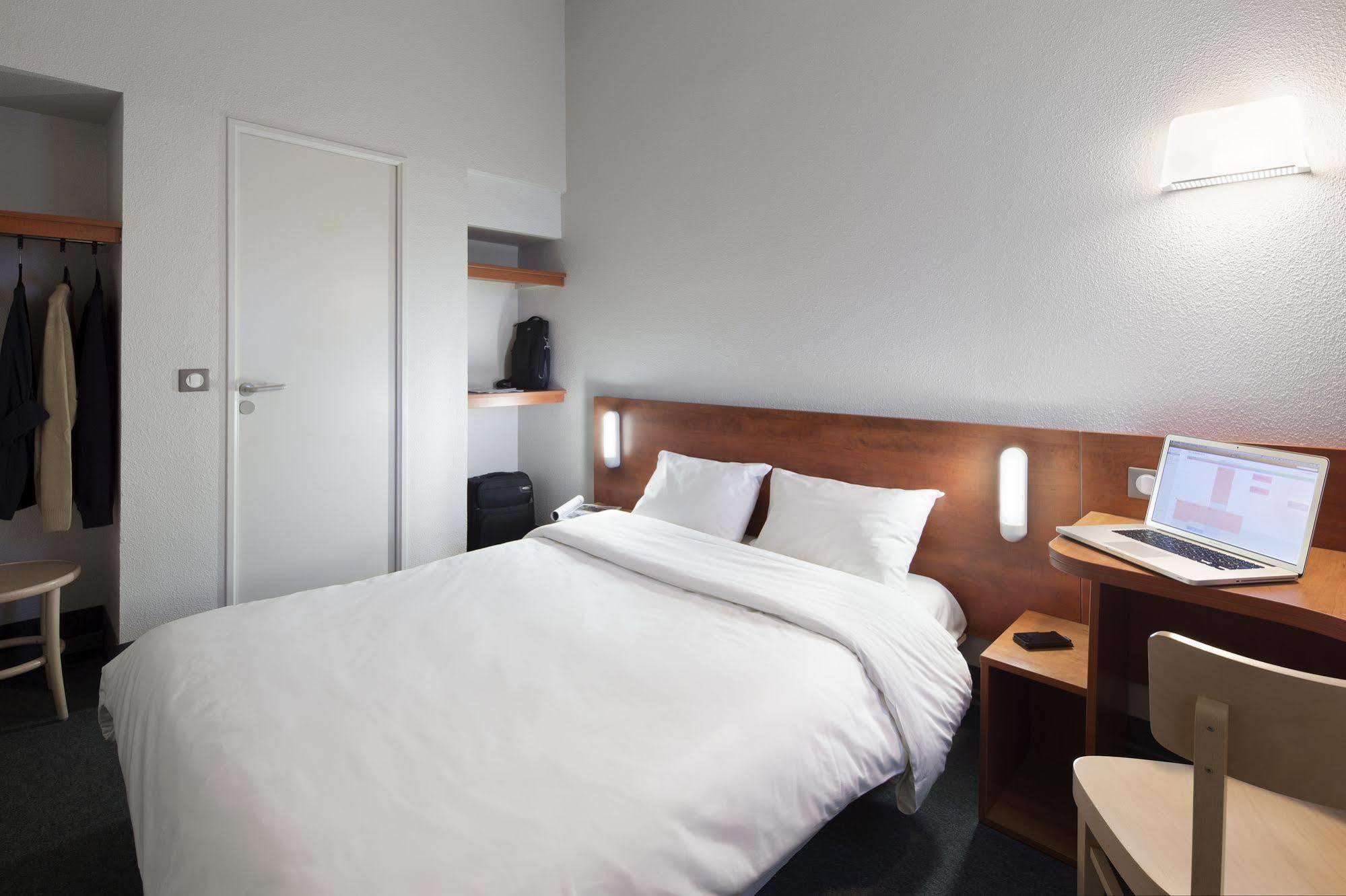 B&B Hotel Chartres Le Coudray Kültér fotó