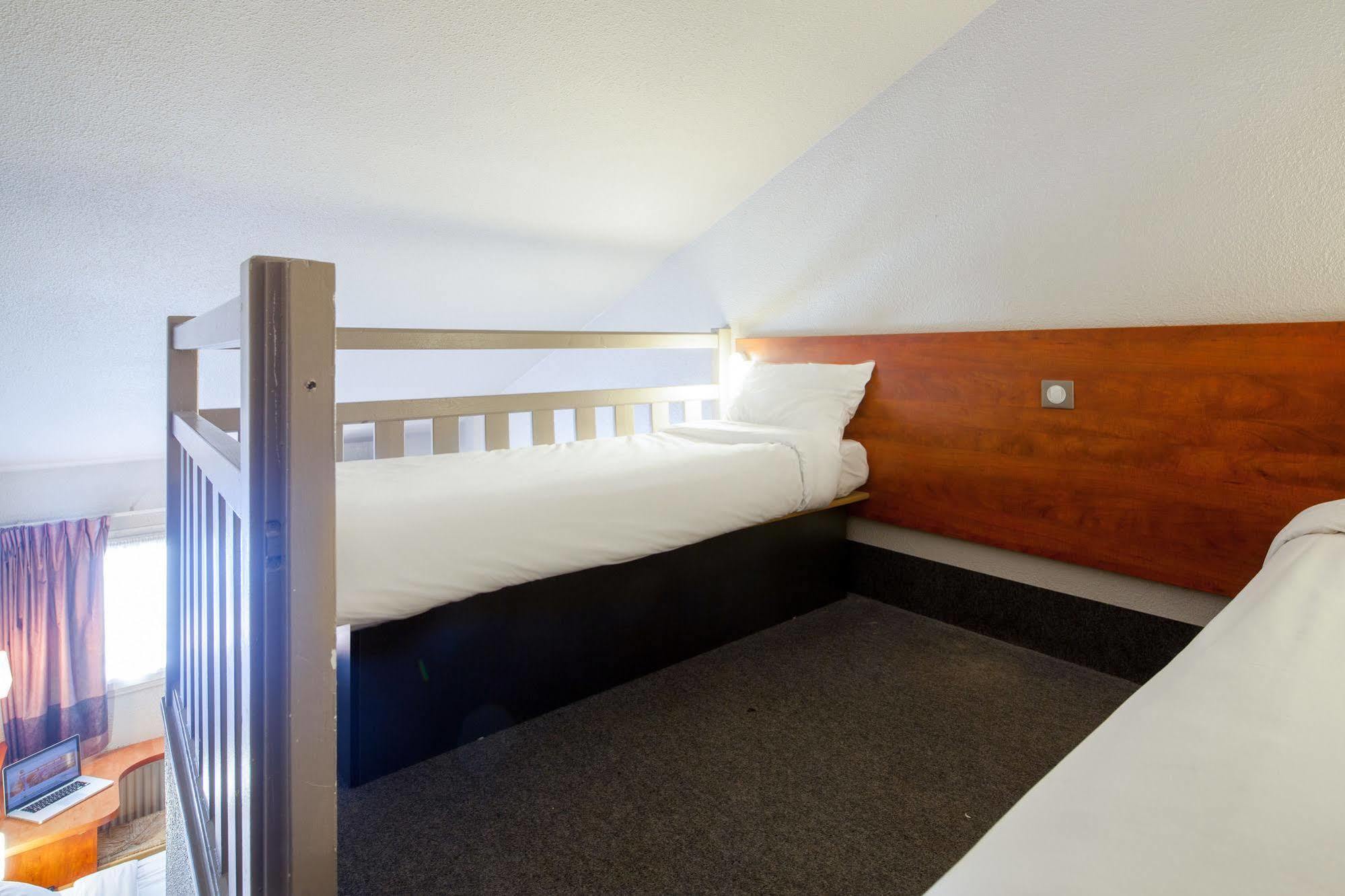 B&B Hotel Chartres Le Coudray Kültér fotó