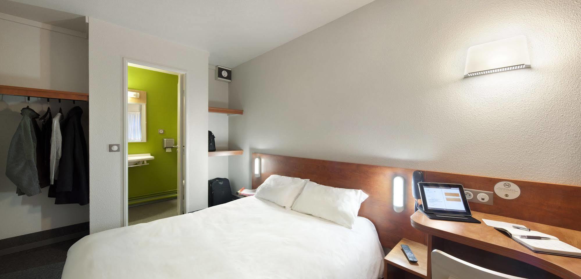 B&B Hotel Chartres Le Coudray Kültér fotó